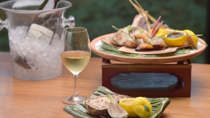 【5種のマリアージュ】ソムリエが選んだ上質なオーストリアワインと四季折々京懐石の饗宴